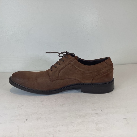 UNLISTED BY KENNETH COLE BROWN BUZZER OXFORD EUC SZ 11 - Picture 2 of 11